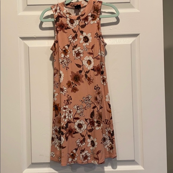 Girls dress - Picture 1 of 2